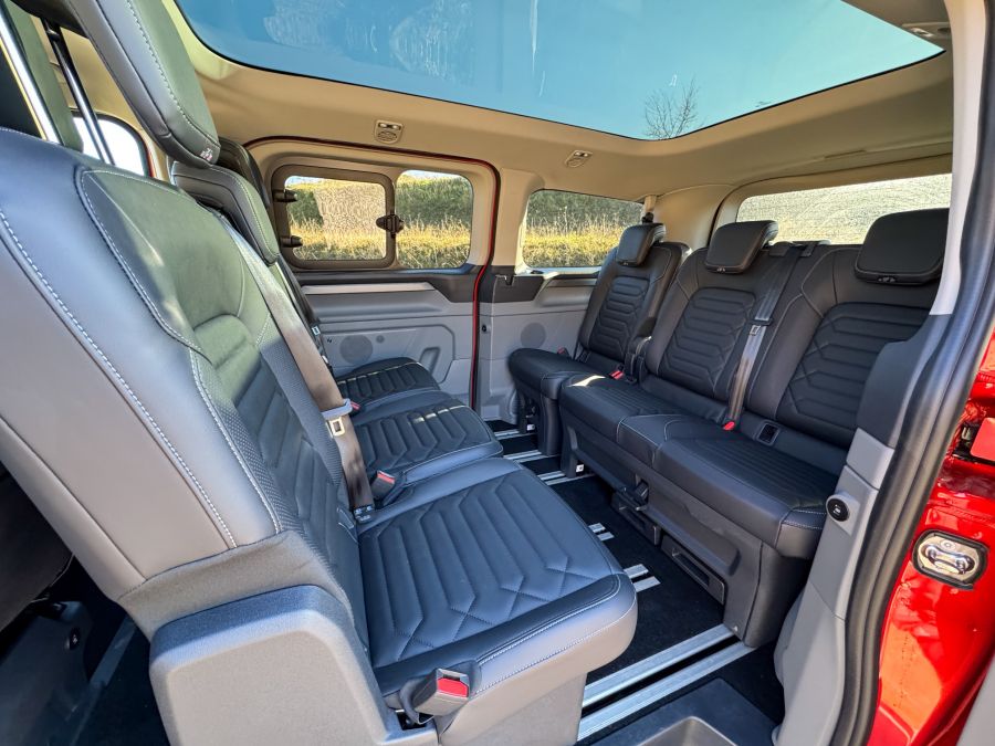 Ne csak SUV-ban gondolkozz – Az Új Ford Tourneo Custom Titanium 2.0TDCi - Autó & Motor - MOBILITY - ford, ford tourneo, ford tourneo custom, ford tourneo teszt, Új Ford Tourneo Custom Titanium 2.0TDCi, 