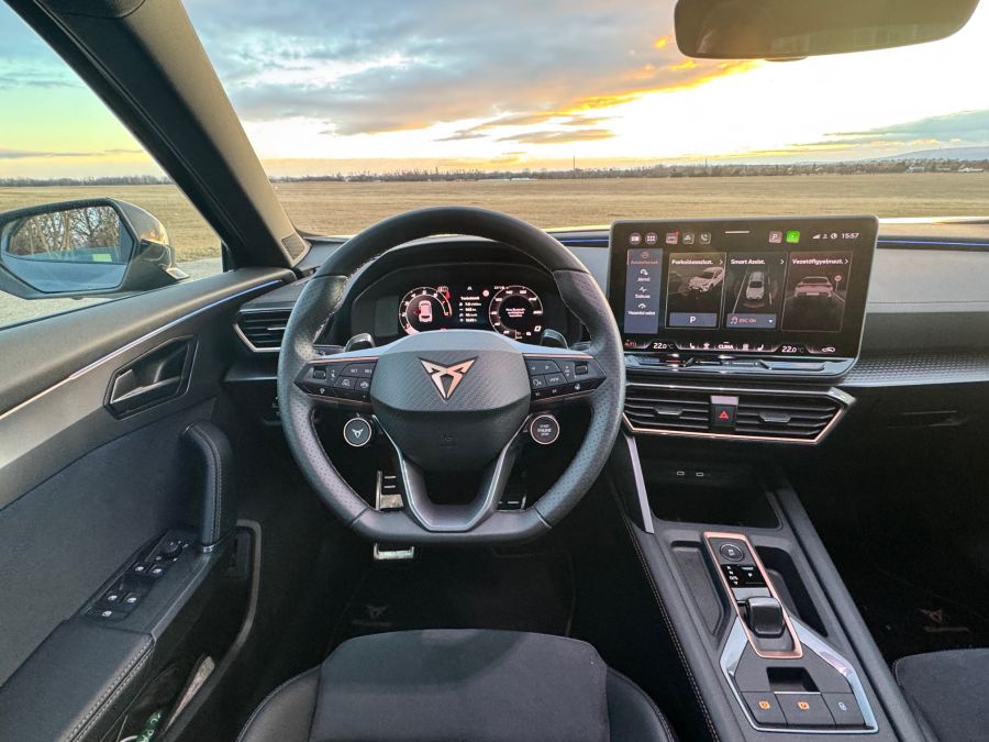 Az unalom ellen – Cupra Formentor 1.5 TSI DSG mHEV - Autó & Motor - MOBILITY - cupra formentor, cupra formentor 1.5 tsi mHEV teszt, cupra formentor teszt, formentor mild-hybrid teszt, 