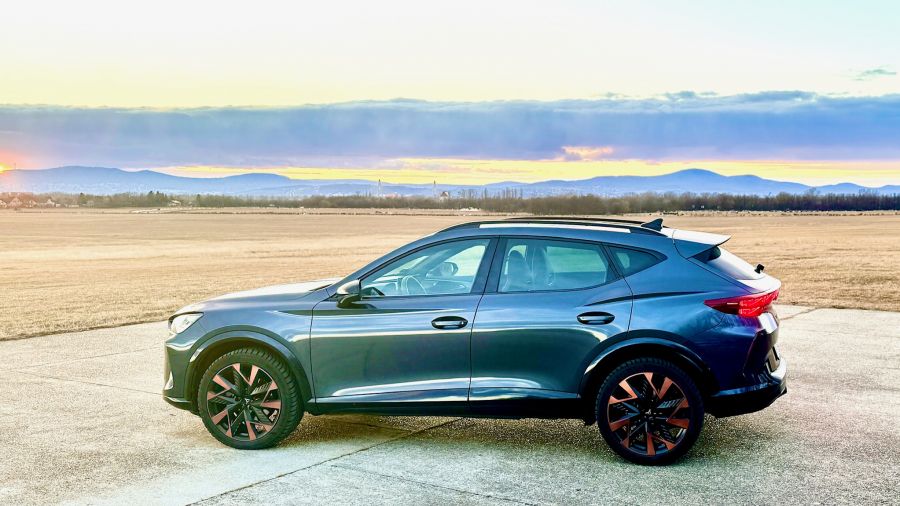 Az unalom ellen – Cupra Formentor 1.5 TSI DSG mHEV - Autó & Motor - MOBILITY - cupra formentor, cupra formentor 1.5 tsi mHEV teszt, cupra formentor teszt, formentor mild-hybrid teszt,