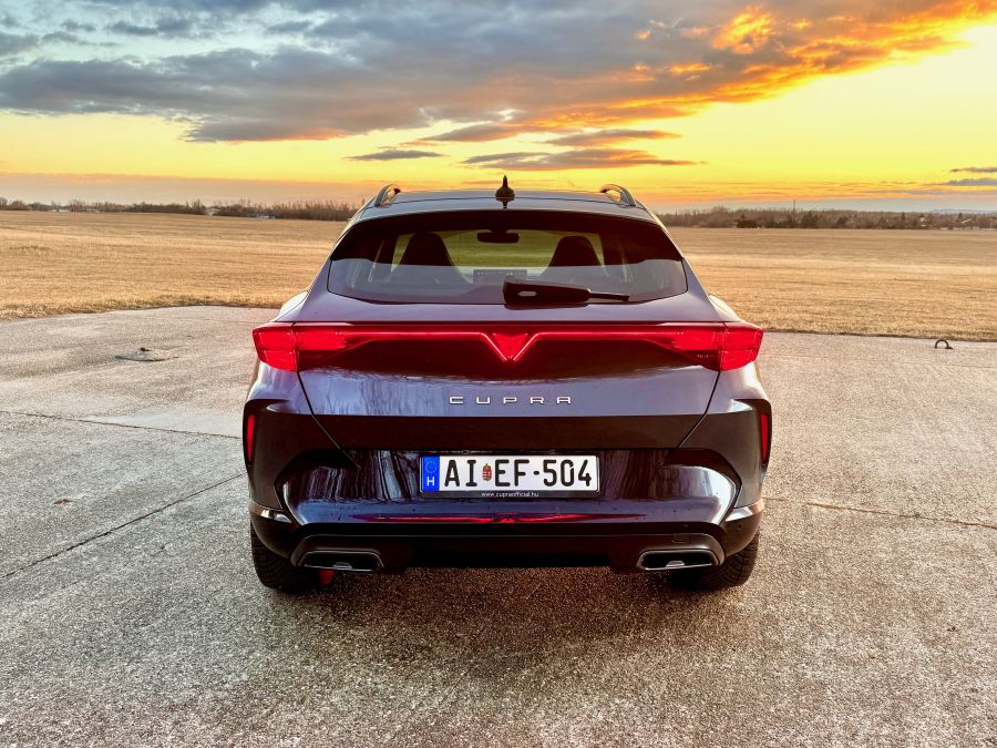Az unalom ellen – Cupra Formentor 1.5 TSI DSG mHEV - Autó & Motor - MOBILITY - cupra formentor, cupra formentor 1.5 tsi mHEV teszt, cupra formentor teszt, formentor mild-hybrid teszt,