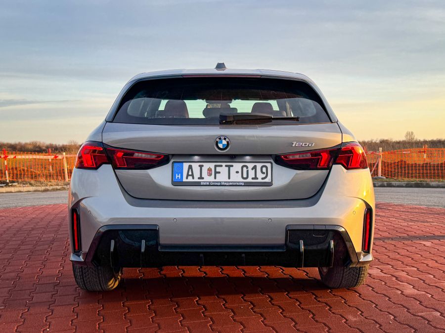 A tökéletes egyensúly teljesítmény és hatékonyság között?  -  BMW 120d - Autó & Motor - MOBILITY - bmw, bmw 120d teszt, bmw120, bmw120d, bmw120dteszt, 