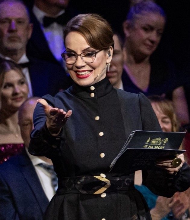 Kézműves művészeti alkotásokkal ismerték el az Év Sportolóit - STYLENEWS -  - 