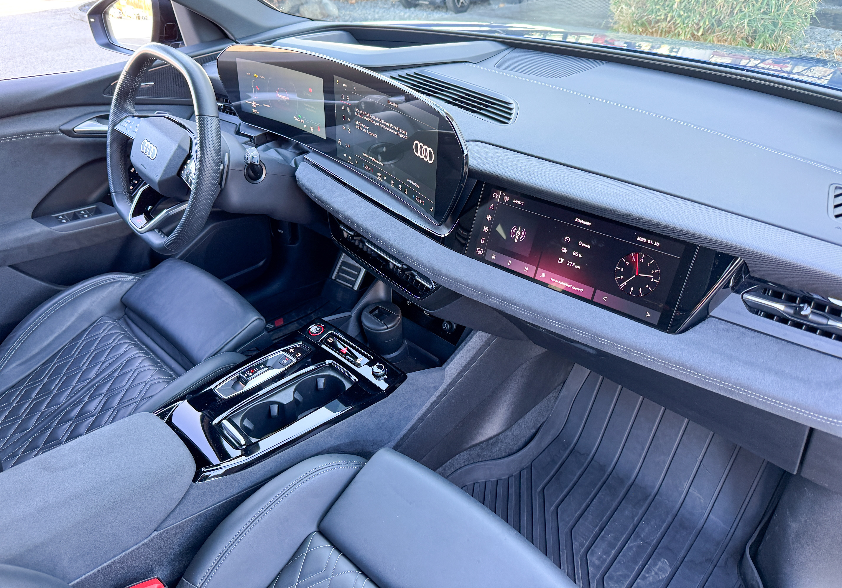 A prémium elektromos autó, amely új szintre emeli a négy karikát - Audi SQ6 E-tron - Autó & Motor - MOBILITY - Audi SQ6 E-tron, Audi teszt,