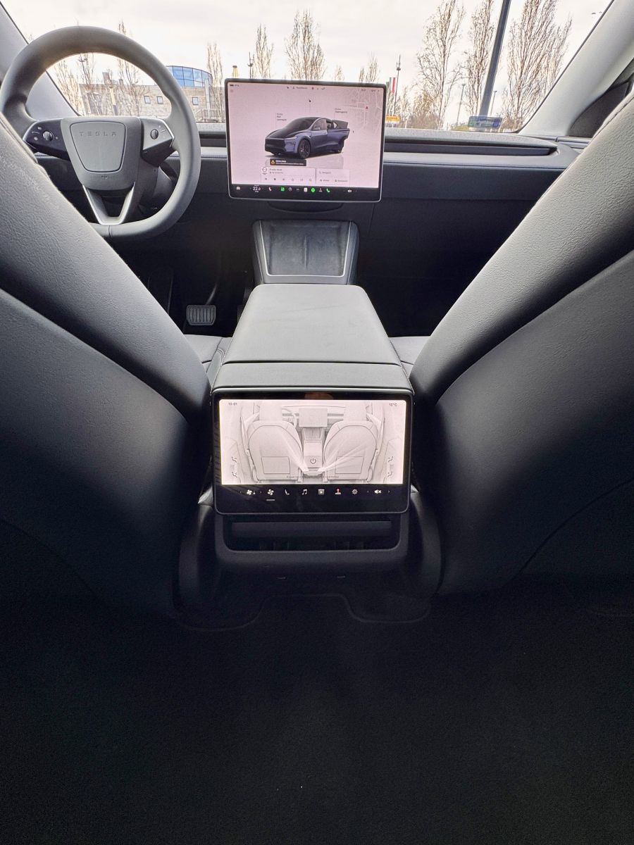 A kód neve boróka – Tesla Model Y 2025 (Juniper) - Autó & Motor - MOBILITY - 