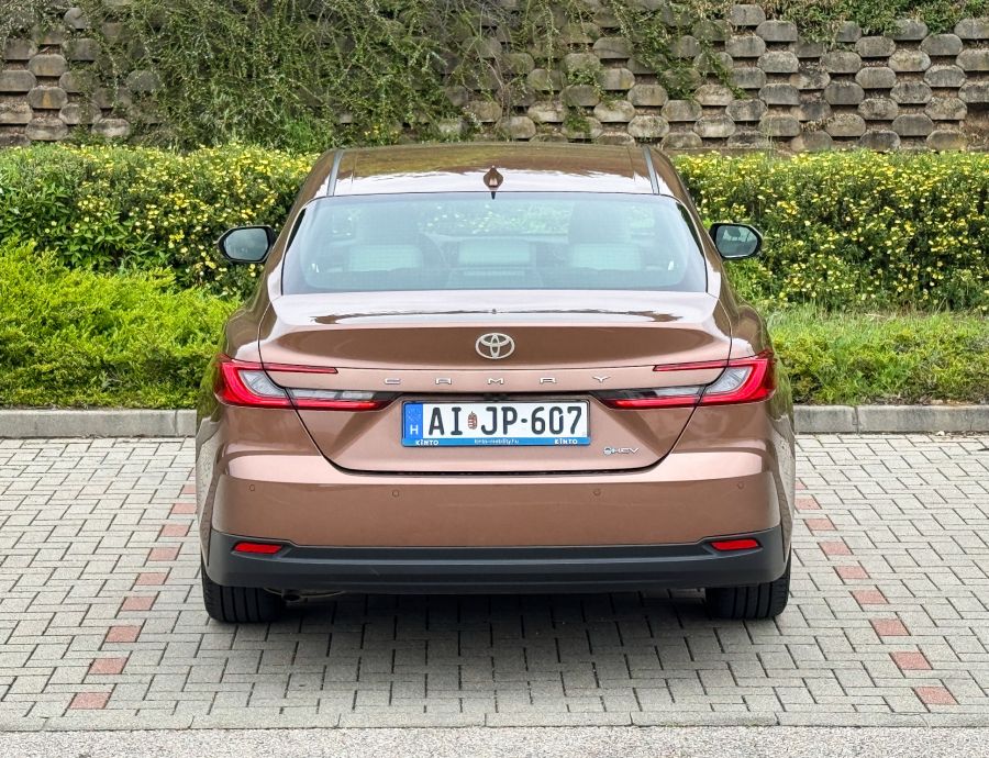 Nagy test, kis fogyasztás? Az új Toyota Camry - Autó & Motor - MOBILITY - Toyota, toyota camry, toyota camry 2025, toyota camry teszt, toyota camry2024,