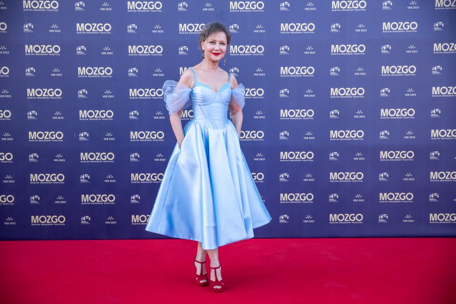 A hazai tervezők kreációiban tündököltek a sztárok és a filmesek Magyar Mozgókép Díjak gáláján - Kikapcsoló - STYLENEWS - 