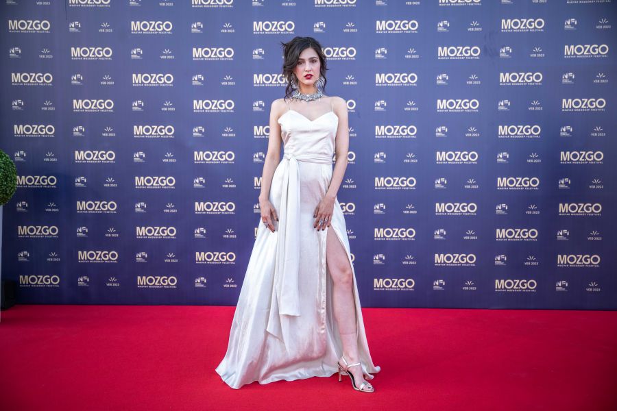 A hazai tervezők kreációiban tündököltek a sztárok és a filmesek Magyar Mozgókép Díjak gáláján - Kikapcsoló - STYLENEWS - 