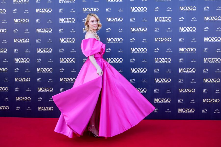 A hazai tervezők kreációiban tündököltek a sztárok és a filmesek Magyar Mozgókép Díjak gáláján - Kikapcsoló - STYLENEWS - 