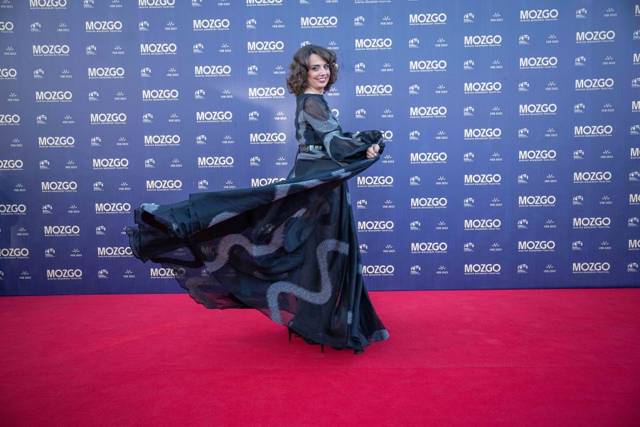 A hazai tervezők kreációiban tündököltek a sztárok és a filmesek Magyar Mozgókép Díjak gáláján - Kikapcsoló - STYLENEWS - 