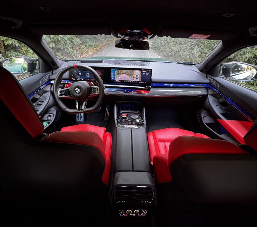 Szinte tökéletes, mégis M, mint megosztó – BMW M5 - Autó & Motor - MOBILITY - 2025 BMW M5 teszt, BMW M5, M5 teszt, 