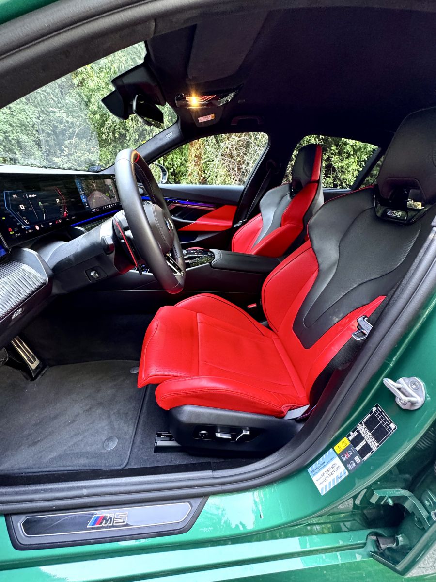 Szinte tökéletes, mégis M, mint megosztó – BMW M5 - Autó & Motor - MOBILITY - 2025 BMW M5 teszt, BMW M5, M5 teszt, 