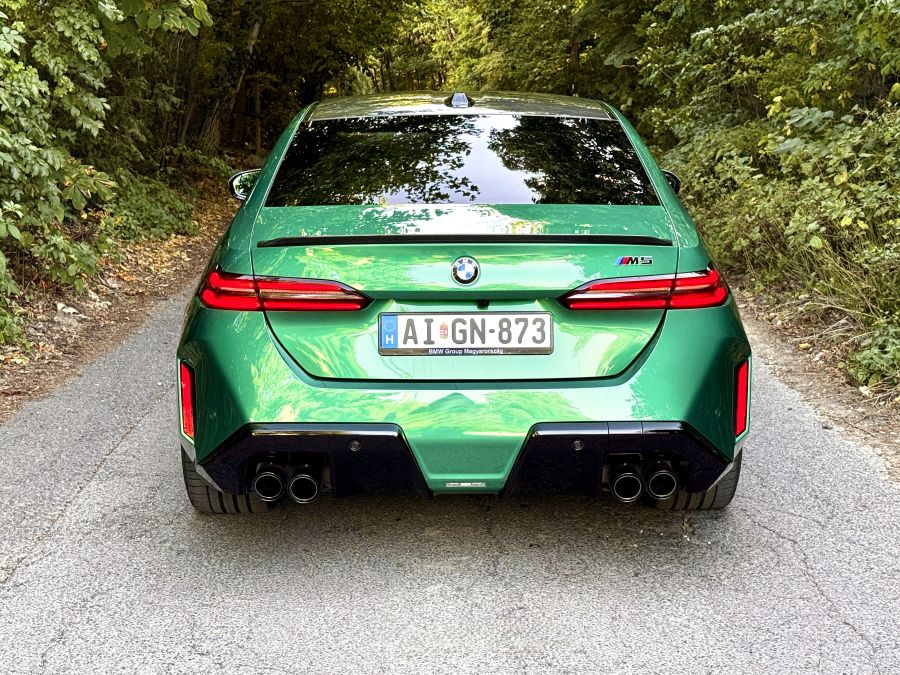 Szinte tökéletes, mégis M, mint megosztó – BMW M5 - Autó & Motor - MOBILITY - 2025 BMW M5 teszt, BMW M5, M5 teszt, 