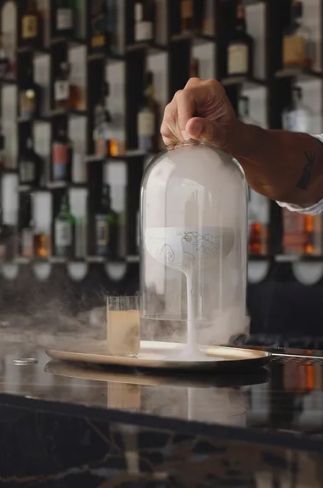 Műalkotás a műalkotásban – egyedi koktél Anna Amélie és a White Raven Skybar együttműködésében - STYLENEWS -  - koktélok, white raven skybar,