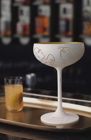 Műalkotás a műalkotásban – egyedi koktél Anna Amélie és a White Raven Skybar együttműködésében - STYLENEWS -  - koktélok, white raven skybar,