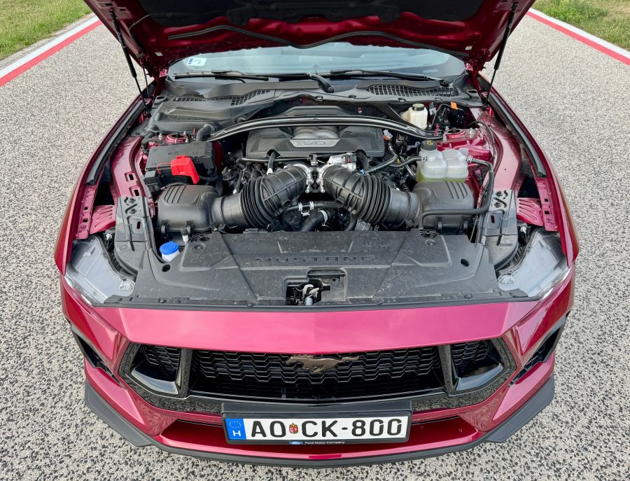 Mézédes áfonyás keménycukor – Ford Mustang GT Performance Convertible teszt - Autó & Motor - MOBILITY - 