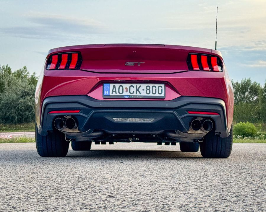 Mézédes áfonyás keménycukor – Ford Mustang GT Performance Convertible teszt - Autó & Motor - MOBILITY - 