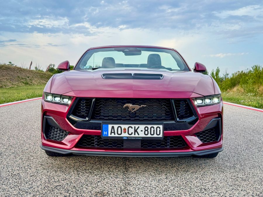 Mézédes áfonyás keménycukor – Ford Mustang GT Performance Convertible teszt - Autó & Motor - MOBILITY - 