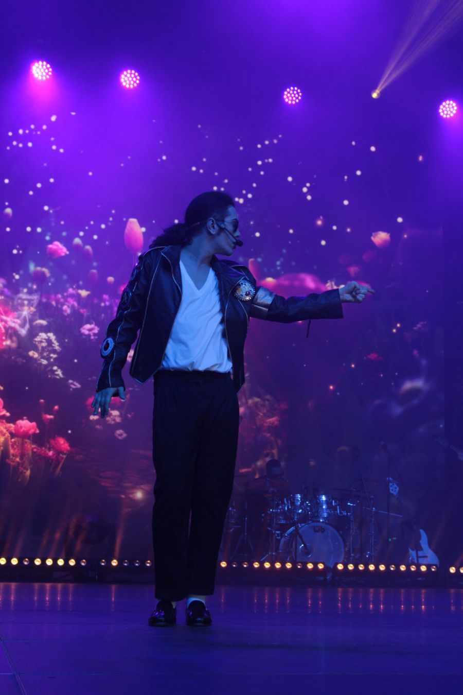 A világ azt hitte, Michael Jackson tért vissza: hasonmás videója 7,3 milliós nézettséggel robbant be - STYLENEWS -  - darvai károly, michael jackson, prince majesty, 