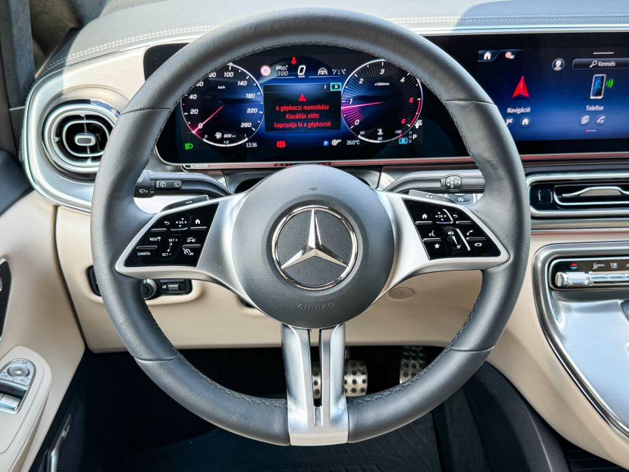 Luxus SUV helyett Luxus busz: A megújult Mercedes-Benz V 300 d 4MATIC - Autó & Motor - MOBILITY - mb v300d, mercedes benz v300d, mercedes benz v300d teszt, 