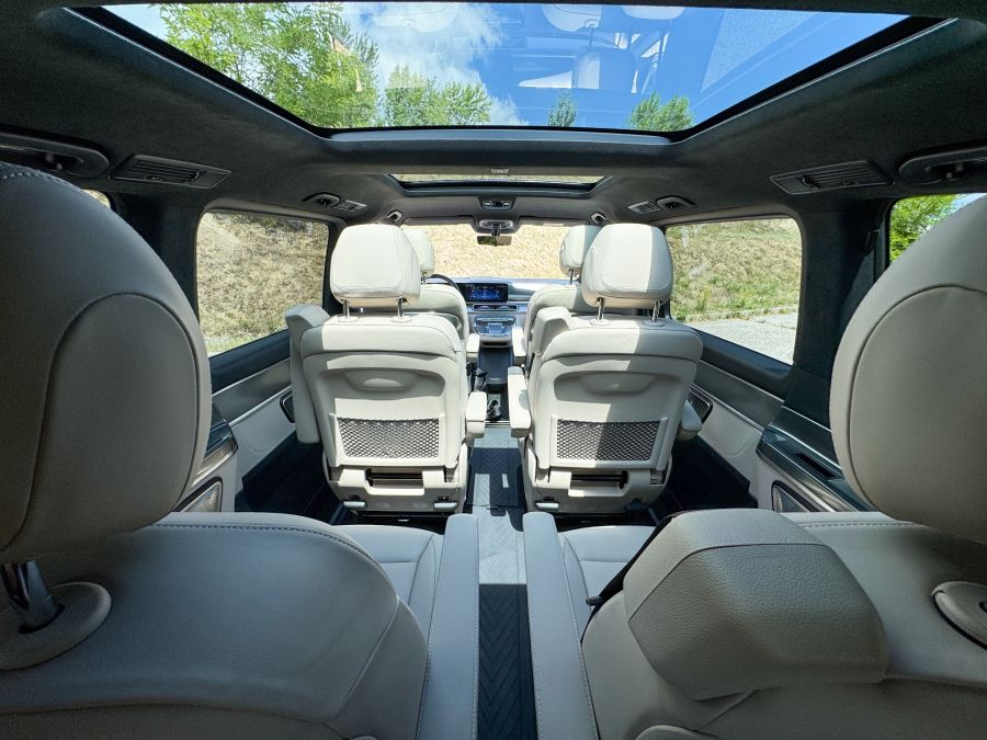 Luxus SUV helyett Luxus busz: A megújult Mercedes-Benz V 300 d 4MATIC - Autó & Motor - MOBILITY - mb v300d, mercedes benz v300d, mercedes benz v300d teszt, 