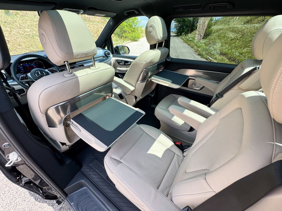 Luxus SUV helyett Luxus busz: A megújult Mercedes-Benz V 300 d 4MATIC - Autó & Motor - MOBILITY - mb v300d, mercedes benz v300d, mercedes benz v300d teszt, 