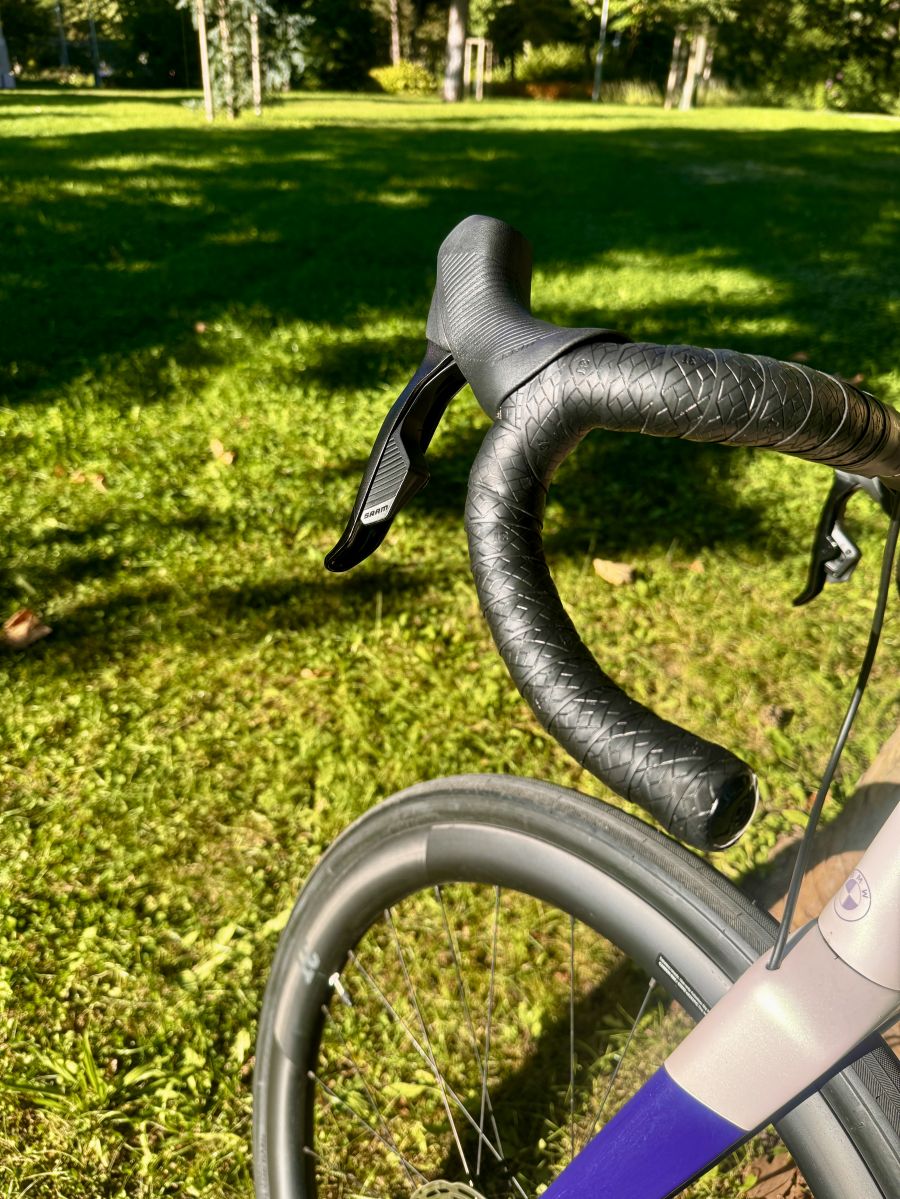 A bajor és az olasz találkozik - BMW 3T Gravel Electric - Autó & Motor - MOBILITY - BMW 3T gravel teszt, BMW e-bike teszt, BMW elektromos kerékpár teszt, 