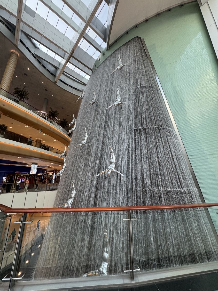 Mindenhol Otthon : Cipők, csillogás, és kultúra – egy helyen - STYLELIFE - Utazás - Dubai, Dubai Mall, élet külföldön, élmények, Mindenhol otthon, Tornyai Dorina, utazás, 