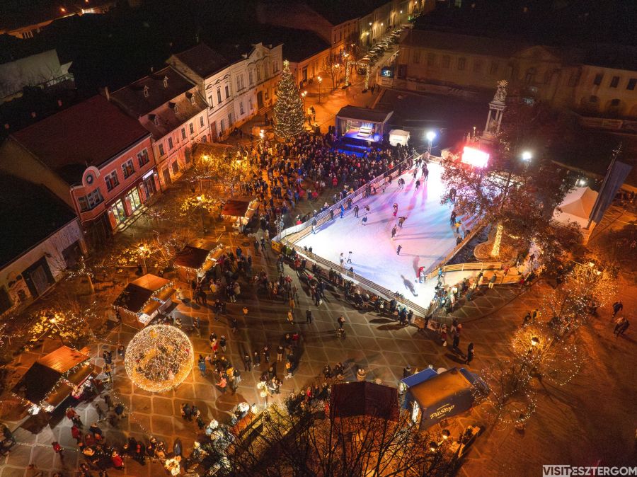 Hétvégén nyitnak a vidéki adventi vásárok: téli élmények várnak országszerte - STYLENEWS -  - 