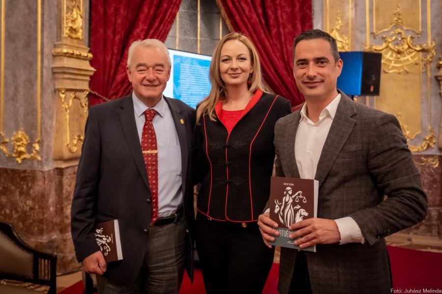 Közös ügyünk az állatvédelem – portréinterjú  Dr. Vetter Szilviával - STYLELIFE -  - 