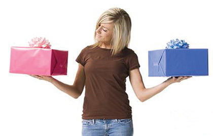 Ünnepek és ajándékok -  -  - ajándék, barátok, boldogság, család, öröm, szeretet, ünnepek,