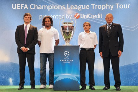 Az UEFA Champions League kupája Budapestre érkezett -  -  - bajnokok ligája, kupa, serleg, UEFA Champions League, 