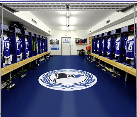 Villantson garázsajtó-matricával -  -  - garázsajtó, matrica, 