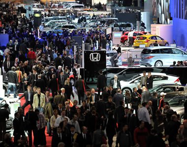 80. Nemzetközi Autószalon a mozgás és dinamika jegyében -  -  - 80. nemzetközi autószalon, alfa romeo, audi, kiállítás, mercedes, mini, peugeot, porsche, 