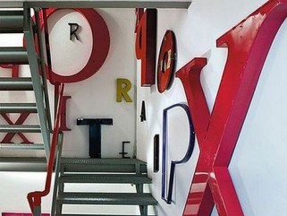 Valami vörös -  -  - bordó, lakberendezés, piros, szín, vörös, 