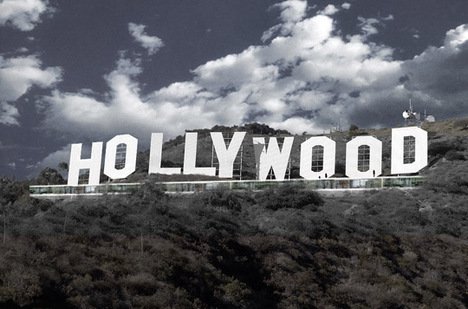 Kultúrház a Hollywood-felirat alatt -  -  - felirat, Hollywood, Kultúrház, 