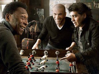 Maradona Zidane-nal csocsózott - Divathírek -  - Louis Vuitton, Maradona, Pelé, Zidane, 