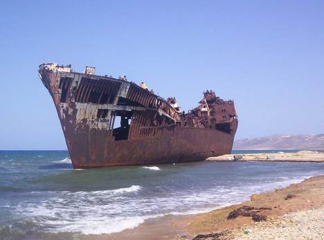 Hajóroncsok a szárazföldön - Utazás -  - 2010, érdekességek, hajó, 
