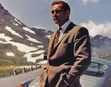 Elárverezik James Bond híres Aston Martinját -  -  - árverezés, aston martin, james bond, tűzgolyó, 