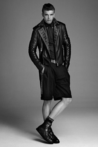 Versace ruhákat árul majd a H&M - Divathírek -  - divat, H&M, kollekció, trend, Versace,