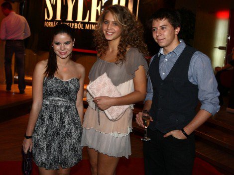 Teltházas bulival ünnepeltek a Lotus Ladies Cup 2011 versenyzői -  -  - lotus ladies cup party, party, program, style party, stylemagazin,