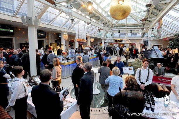 Bor- és Ínyenckrém kóstoló fesztivál -  -  - bor, Bor-és Ínyenckrém, Demeter Csaba, Gere Attila, Irsai Olivér, Symbol, 