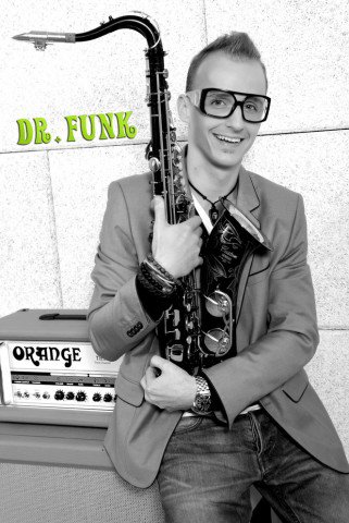 A szaxológus világa - Herold Péter gyógyító erejű muzsikája -  -  - A szaxológus világa, Garami Funky Staff, Herold Péter, Peet Project, zene, 