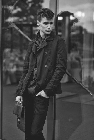 Újabb magyar férfi modell a nemzetközi modellek sorában - Divathírek -  - Barta Roberto, divat, modell,