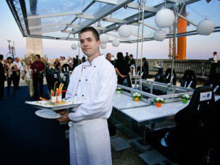 Egyél-igyál csak ne ugrálj! -  -  - Dinner in the Sky, Dreher, 