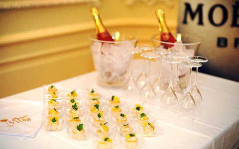 Rózsaszín pillanatok - Lezajlott az első tematikus Pezsgő Világ Est, ezúttal a roséké volt a főszerep -  -  - gasztronómia, pezsgő, Pezsgő Világ Est, rosé, 