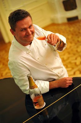 Rózsaszín pillanatok - Lezajlott az első tematikus Pezsgő Világ Est, ezúttal a roséké volt a főszerep -  -  - gasztronómia, pezsgő, Pezsgő Világ Est, rosé, 