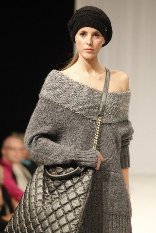 A Pinko exkluzív kollekciója - Divathírek -  - Absolut Vodka, földszínek, karácsonyi kollekció, kötött, műszőrme, Pinko,