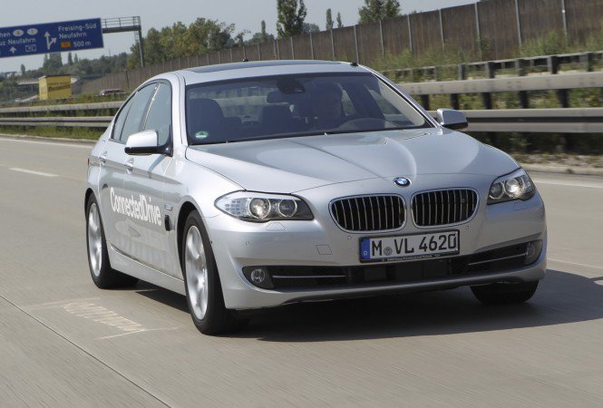 Kivenné az irányítást a kezünkből a BMW - Autó & Motor -  - BMW, ConnectedDrive, 