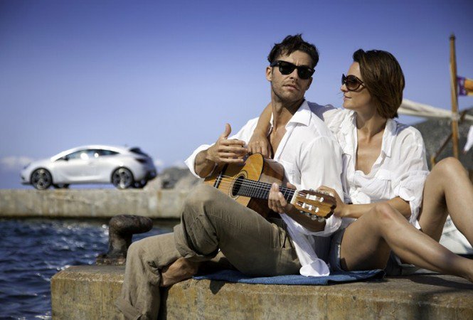 Astra GTC: romantikus rosszfiú -  -  - Astra GTC, Genfi Autószalon, OPC, Opel, 