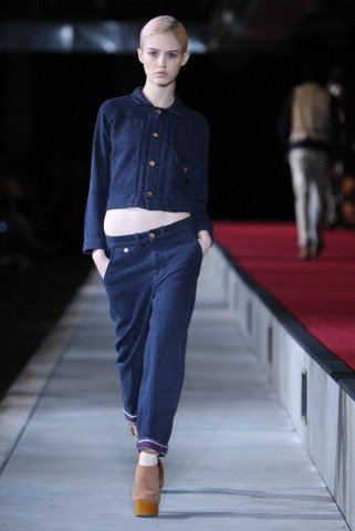 Szűkülő bányászgatya - Divathírek -  - bootcut, Levi's, New York-i Divathét, 